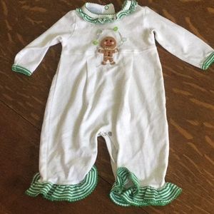 Baby’s ruffled Christmas romper
